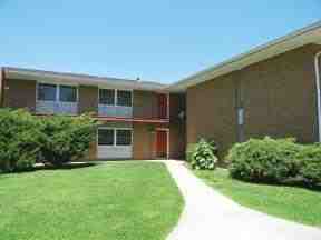2 BR, 2 BA, $925